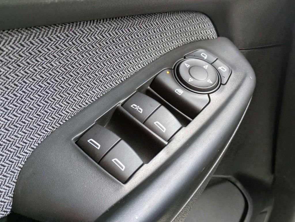Used 2022 Chevrolet TrailBlazer LT w/ Convenience Package AWD/4WD image 28