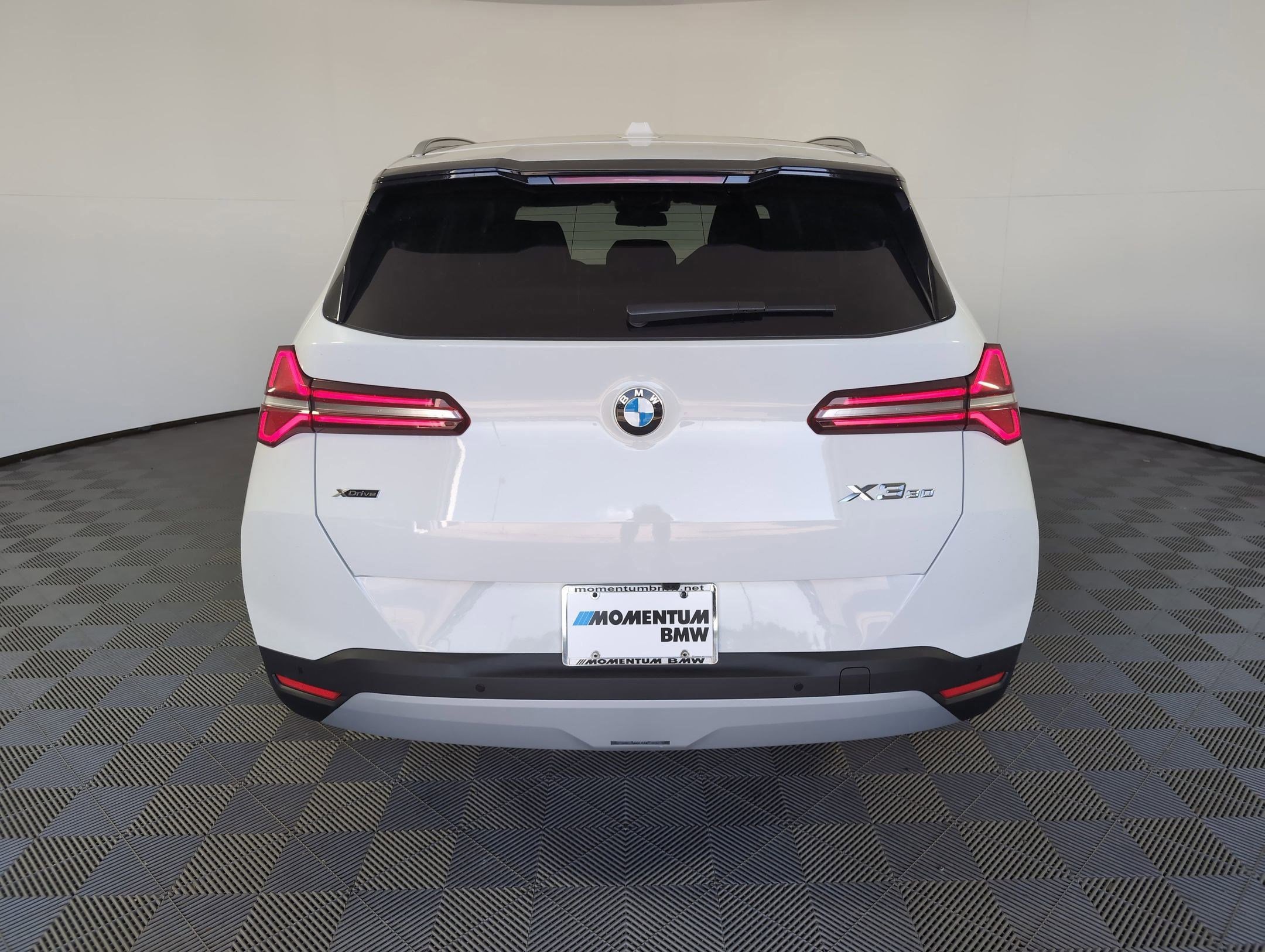 Used 2025 BMW X3 xDrive30i w/ Premium Package image 8
