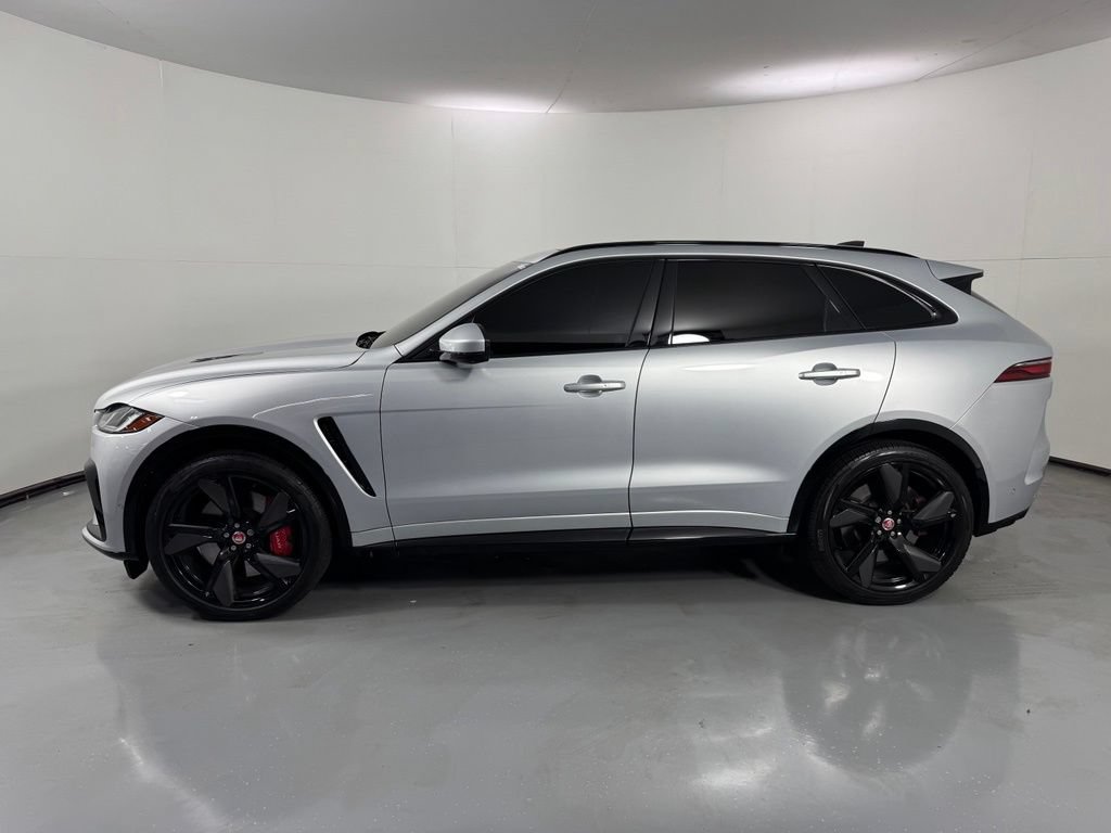 Used 2023 Jaguar F-PACE SVR AWD/4WD image 10