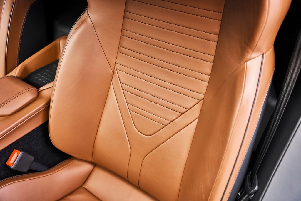 Used 2025 Lamborghini Revuelto AWD/4WD image 54