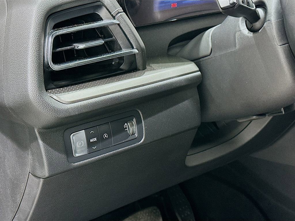 Used 2024 Chevrolet Traverse LT w/ Enhanced Driving Package image 10