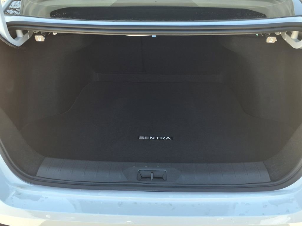 New 2026 Nissan Sentra SV w/ SV Convenience Package FWD image 10