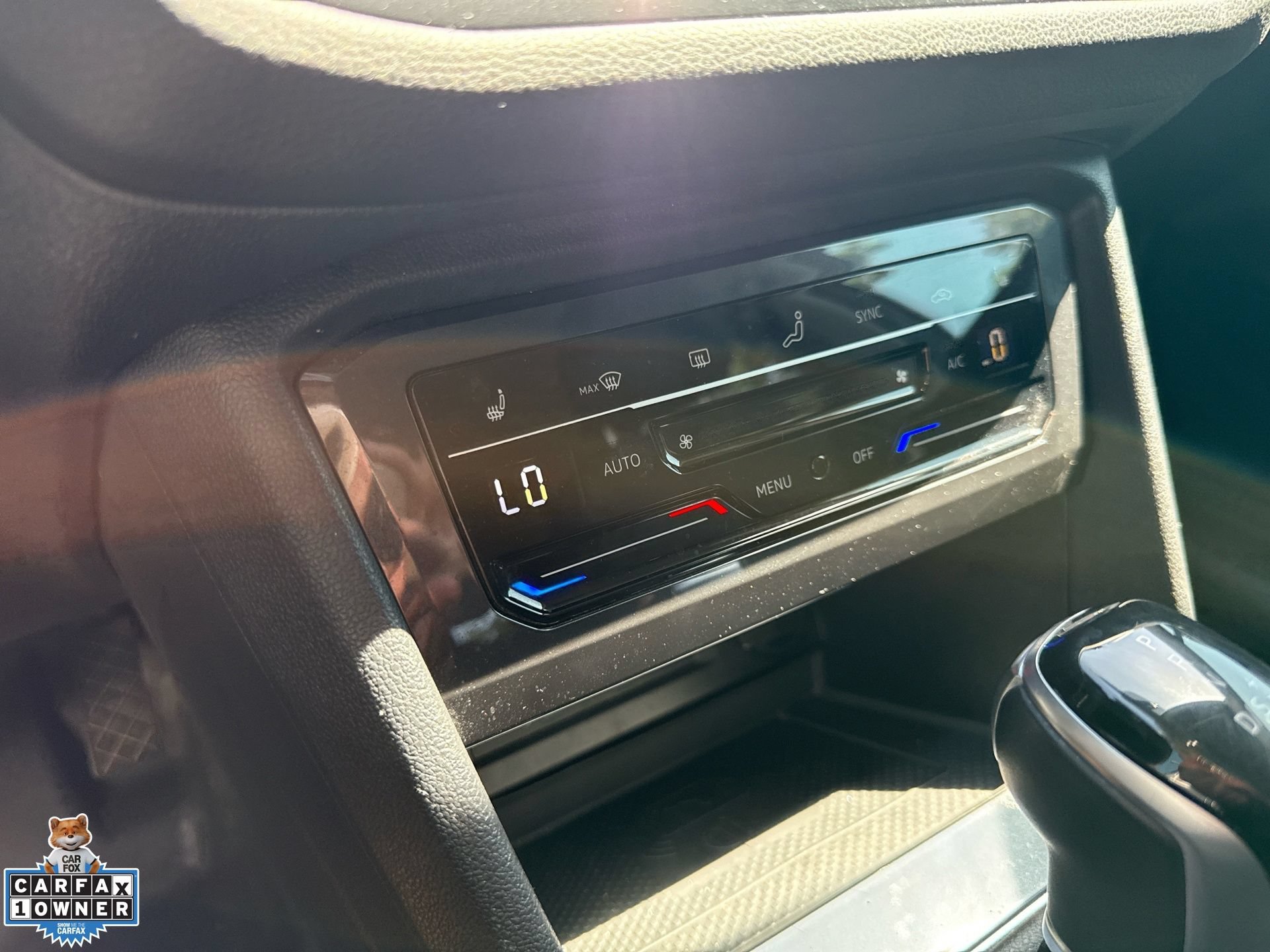 Used 2022 Volkswagen Tiguan SE FWD image 17