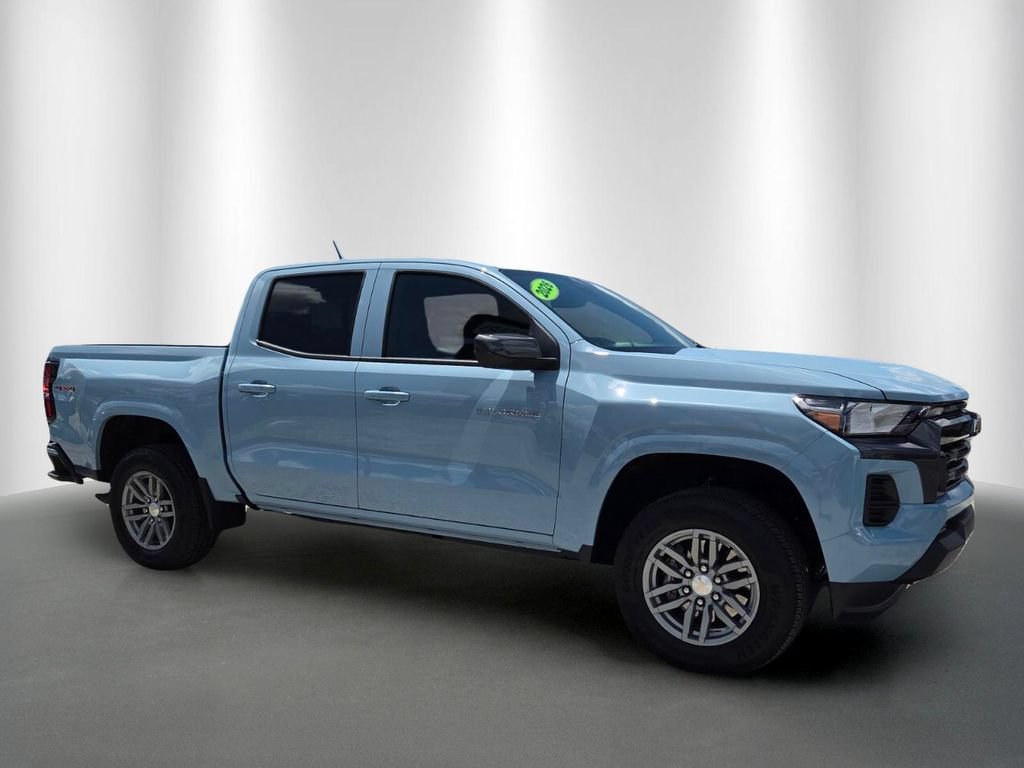 Certified 2026 Chevrolet Colorado LT w/ Advanced Trailering Package AWD/4WD image 2