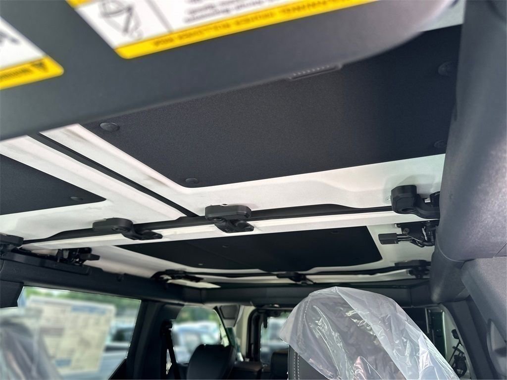 New 2025 Ford Bronco Badlands image 20