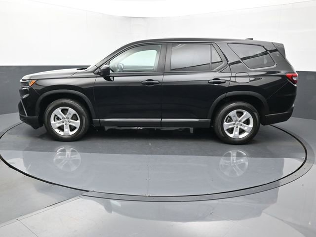 Used 2024 Honda Pilot LX image 2