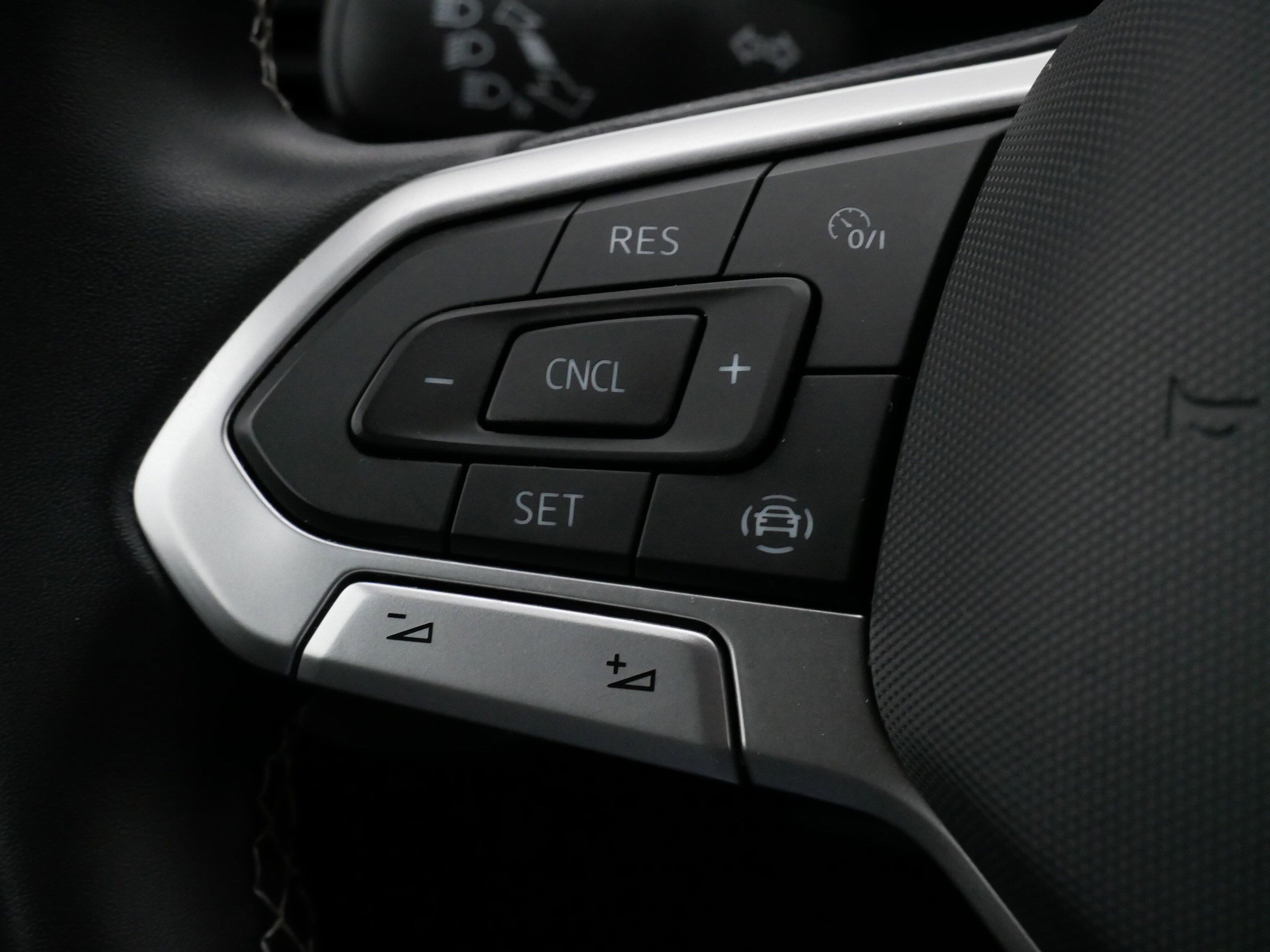 Certified 2022 Volkswagen Atlas SE image 25