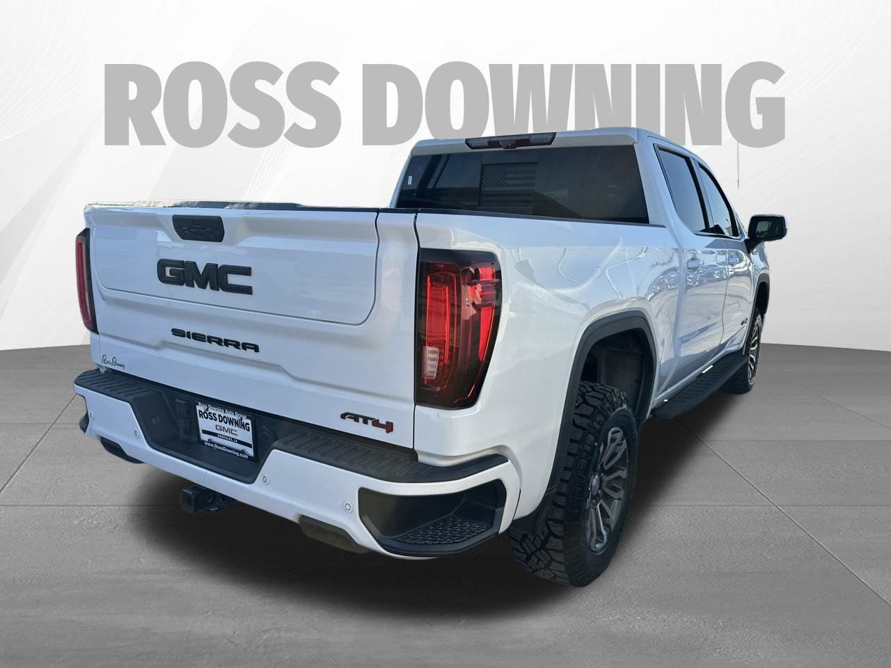 Used 2021 GMC Sierra 1500 AT4 w/ AT4 Premium Package AWD/4WD image 4