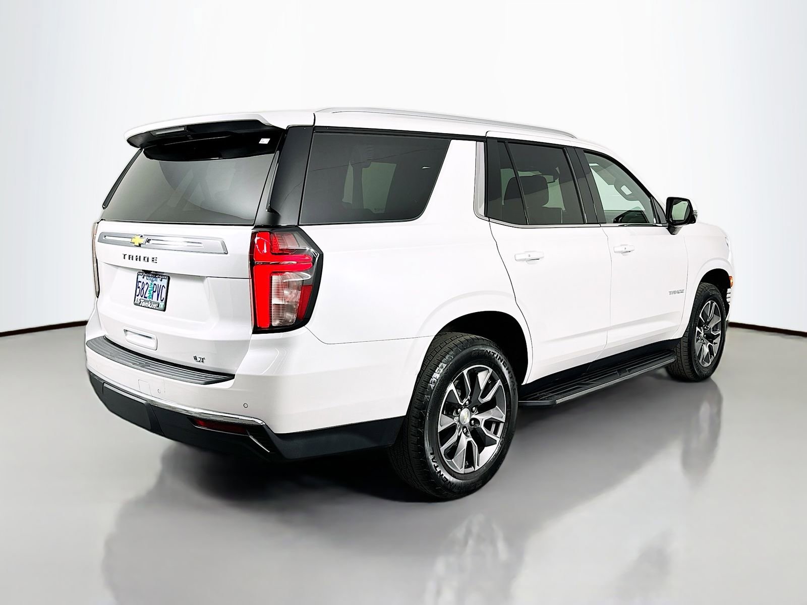 Used 2022 Chevrolet Tahoe LT w/ LT Signature Plus Package image 7