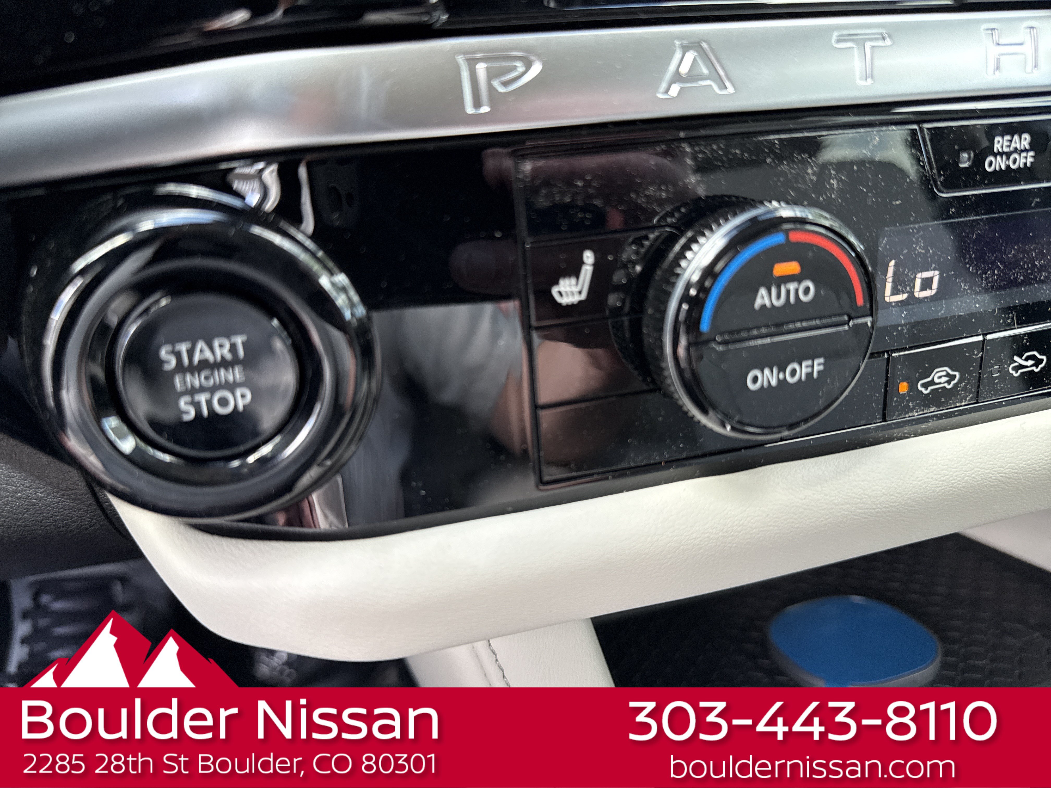 New 2026 Nissan Pathfinder SL w/ SL Premium Package AWD/4WD image 23