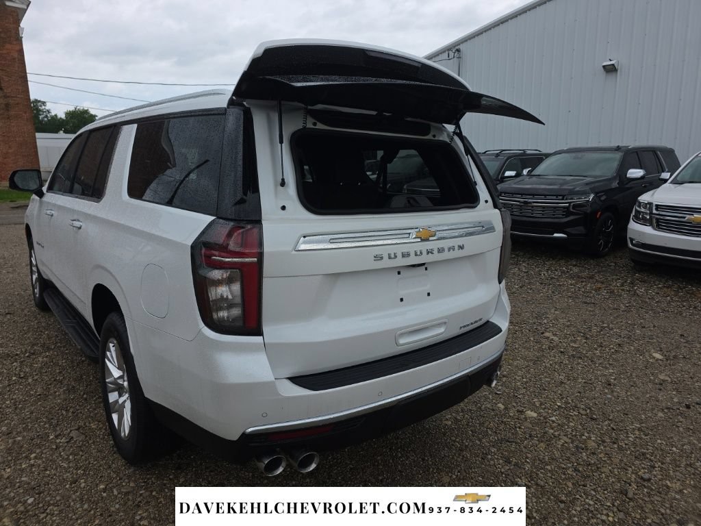 Used 2024 Chevrolet Suburban Premier AWD/4WD image 33