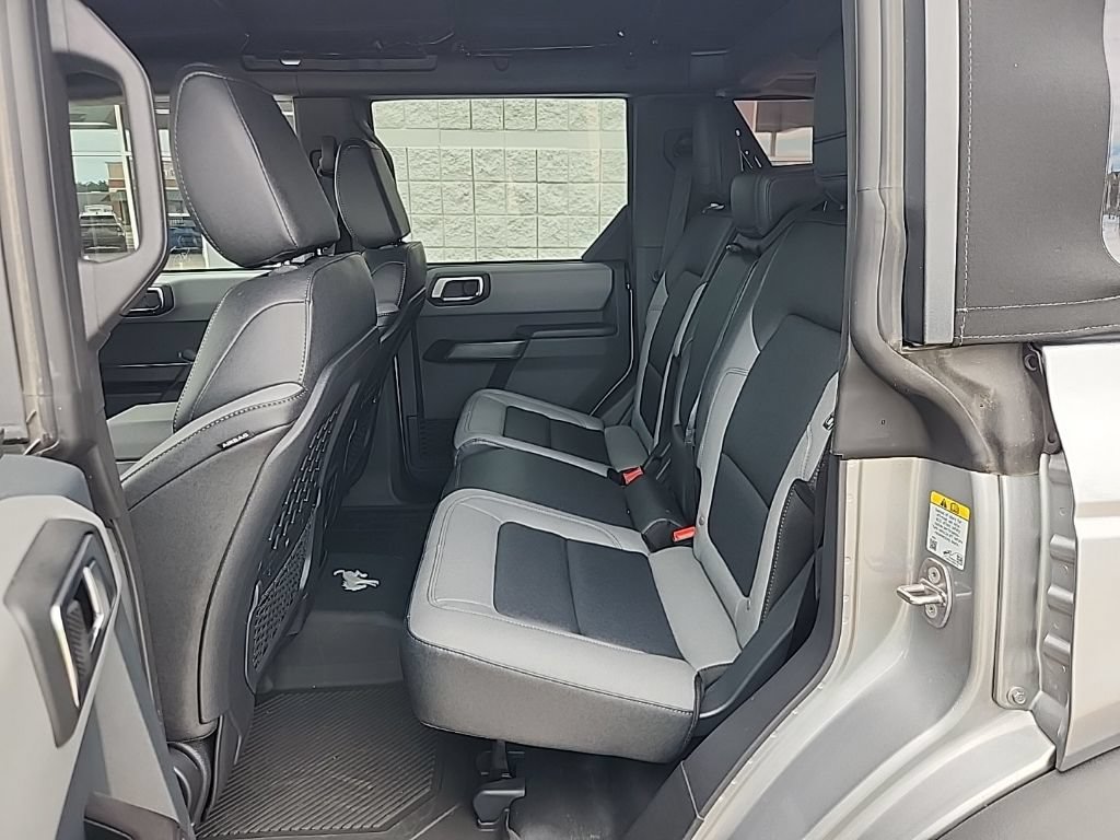Used 2024 Ford Bronco Black Diamond w/ Sasquatch Package AWD/4WD image 17