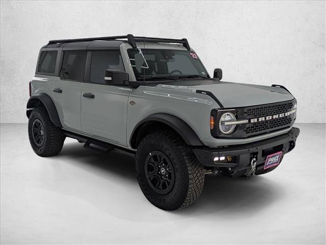 Used 2023 Ford Bronco Wildtrak image 3