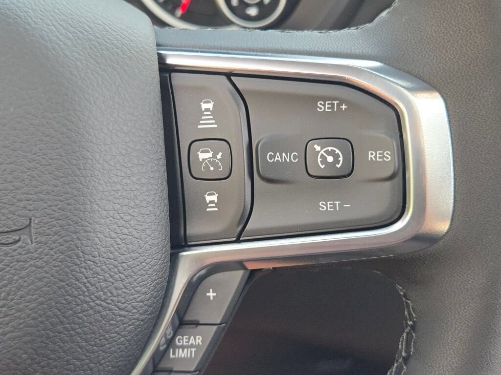 New 2027 RAM 1500 Laramie w/ Night Edition AWD/4WD image 33