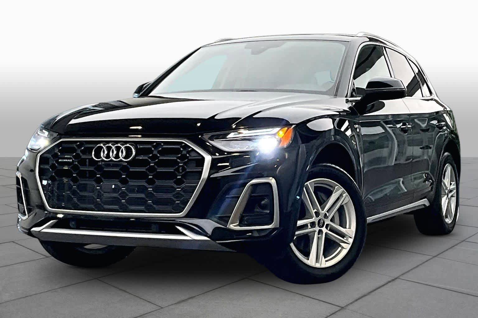 Used 2024 Audi Q5 e Premium Plus w/ Premium Plus Package AWD/4WD image 2