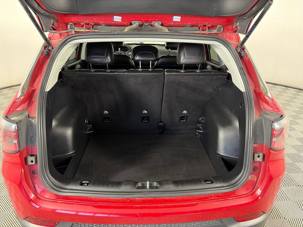 Used 2021 Jeep Compass Latitude FWD image 25