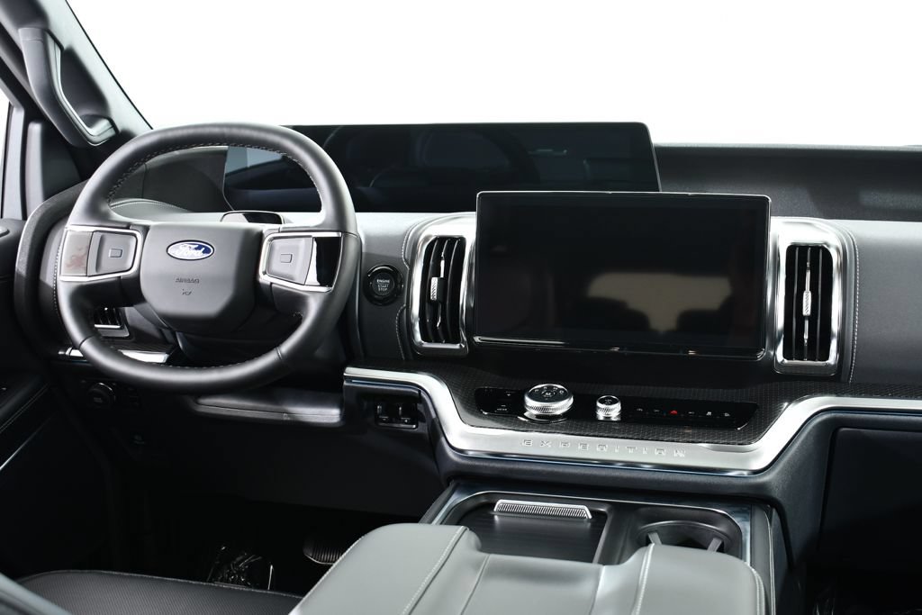 New 2027 Ford Expedition Max Platinum w/ Stealth Appearance Package AWD/4WD image 8
