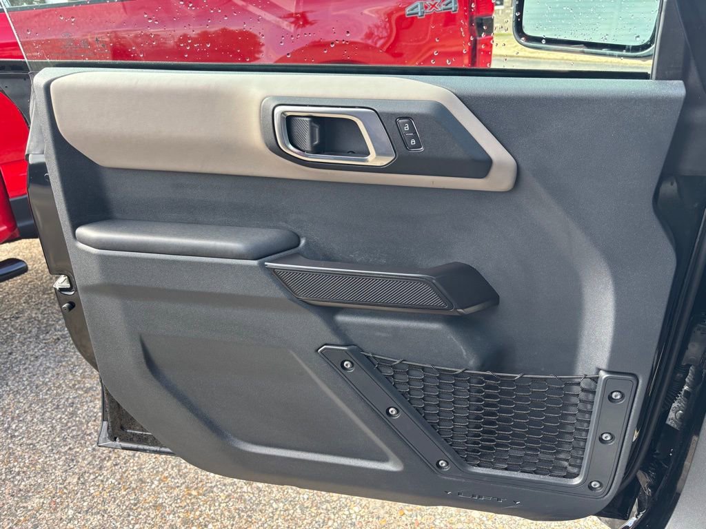 Used 2024 Ford Bronco Wildtrak image 19