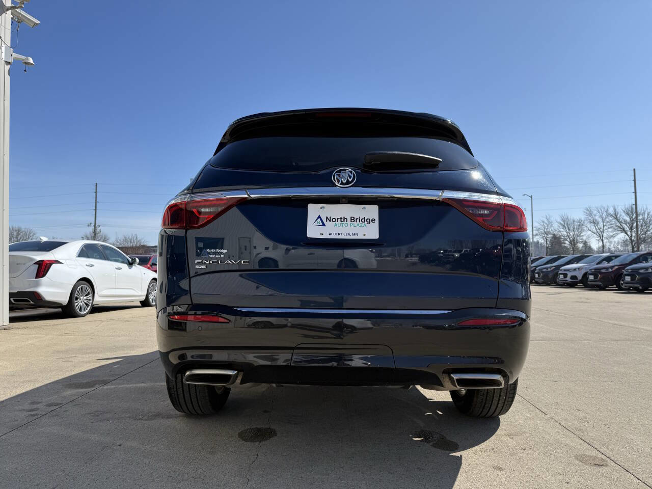 Used 2023 Buick Enclave Essence w/ Experience Buick Package AWD/4WD image 30