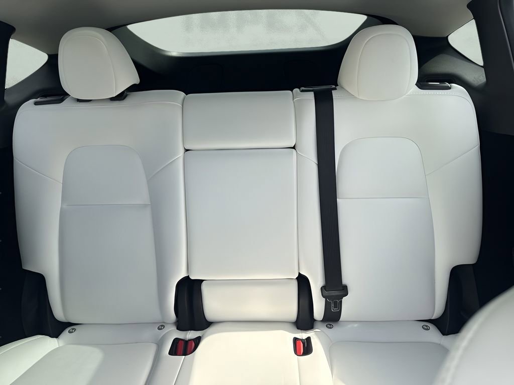 Used 2023 Tesla Model Y Long Range image 12