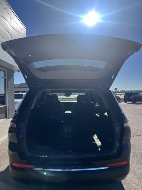 Used 2021 Jeep Grand Cherokee L Limited image 9