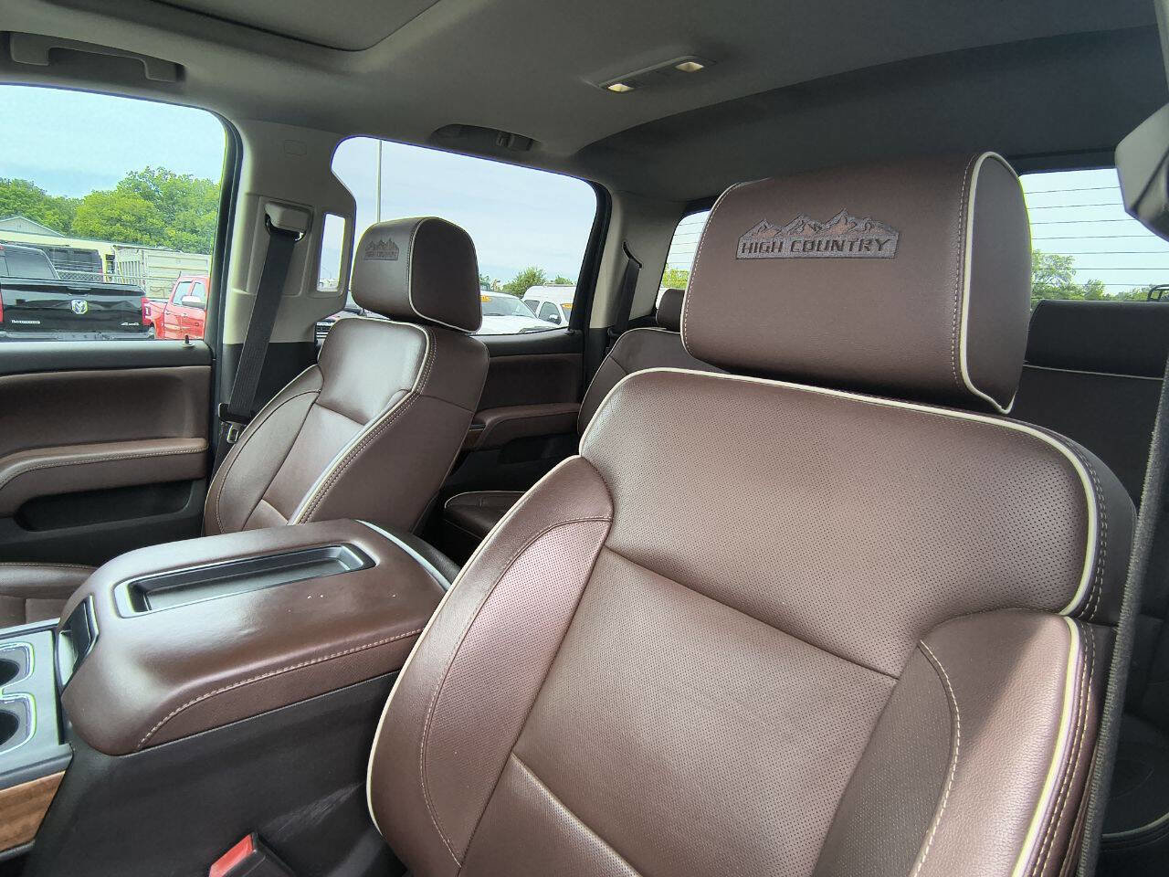 Used 2015 Chevrolet Silverado 2500 High Country w/ Duramax Plus Package image 13