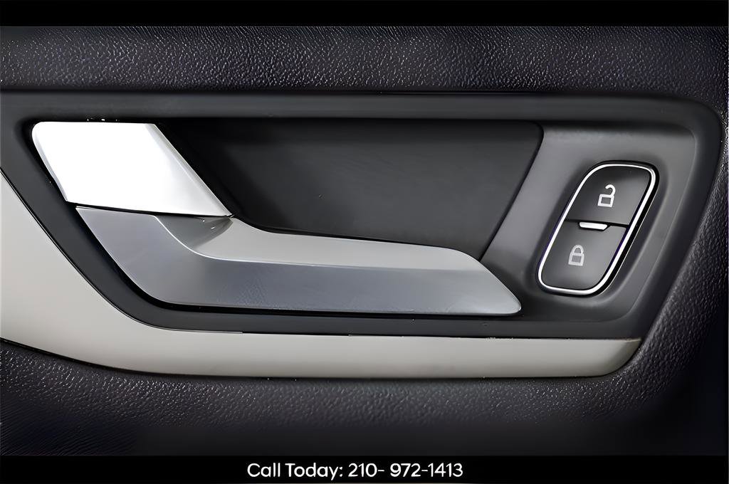 Used 2021 Ford Escape SEL FWD image 36