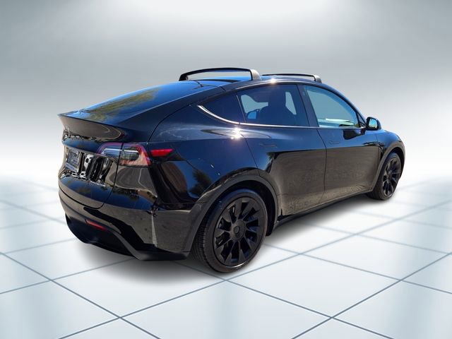Used 2021 Tesla Model Y Long Range image 4