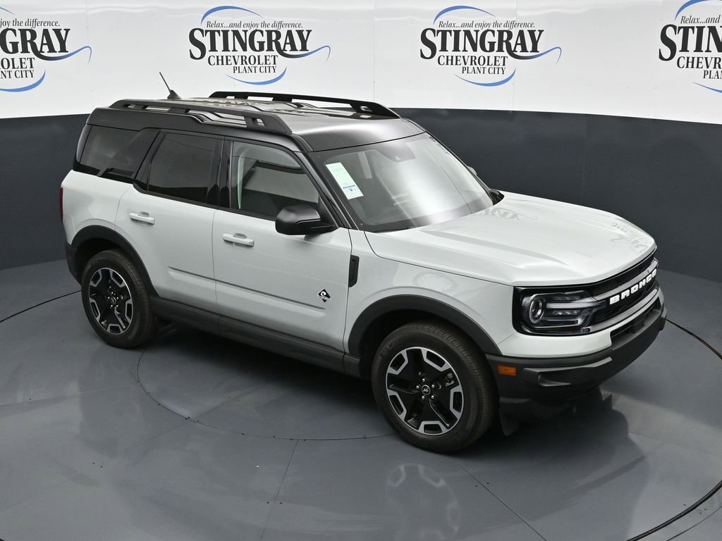 Used 2023 Ford Bronco Sport Outer Banks w/ Tech Package image 9