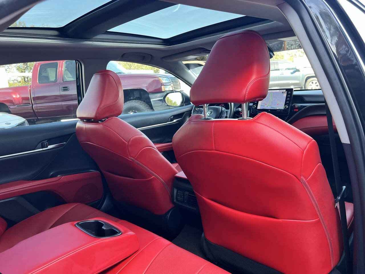 Used 2024 Toyota Camry XSE w/ Navigation Package image 41