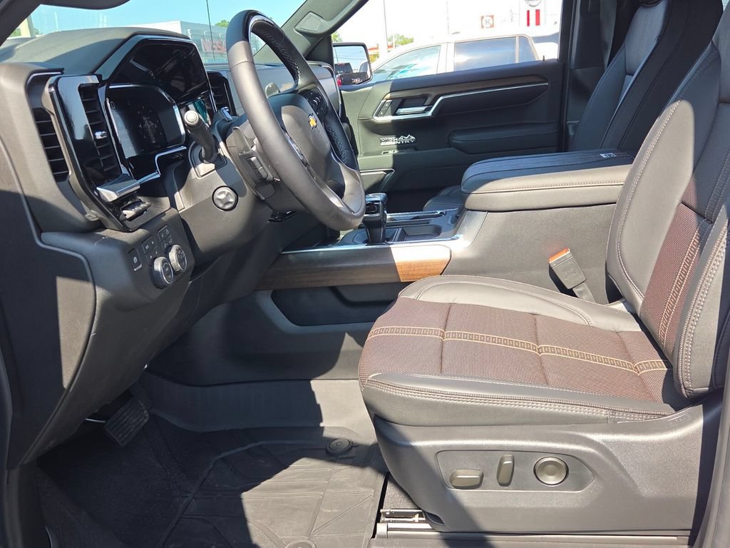 New 2026 Chevrolet Silverado 1500 High Country AWD/4WD image 10