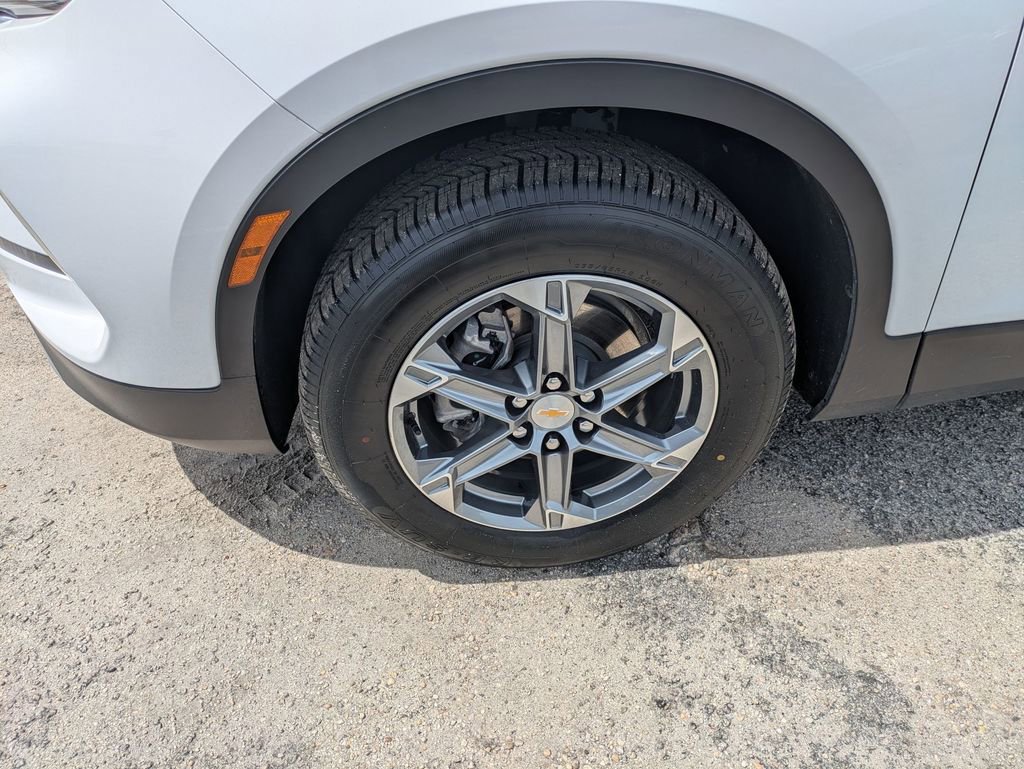 Used 2025 Chevrolet Blazer LT image 10