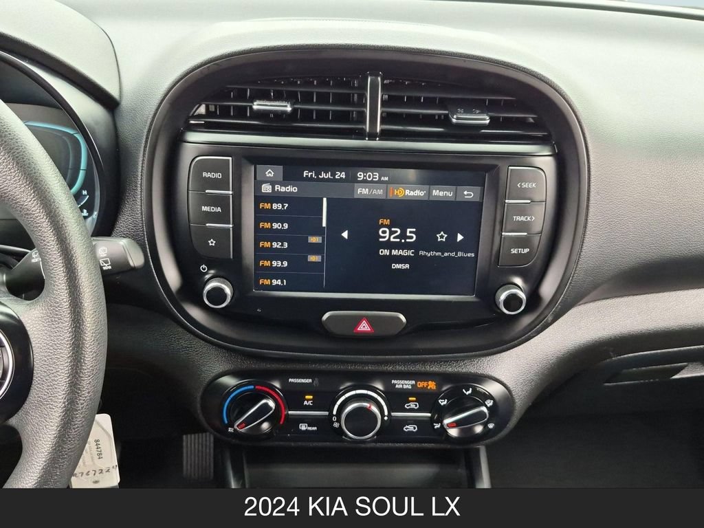Used 2024 Kia Soul LX w/ Option Group 015 FWD image 25