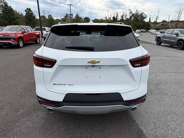 New 2026 Chevrolet Blazer LT w/ Convenience Package AWD/4WD image 4