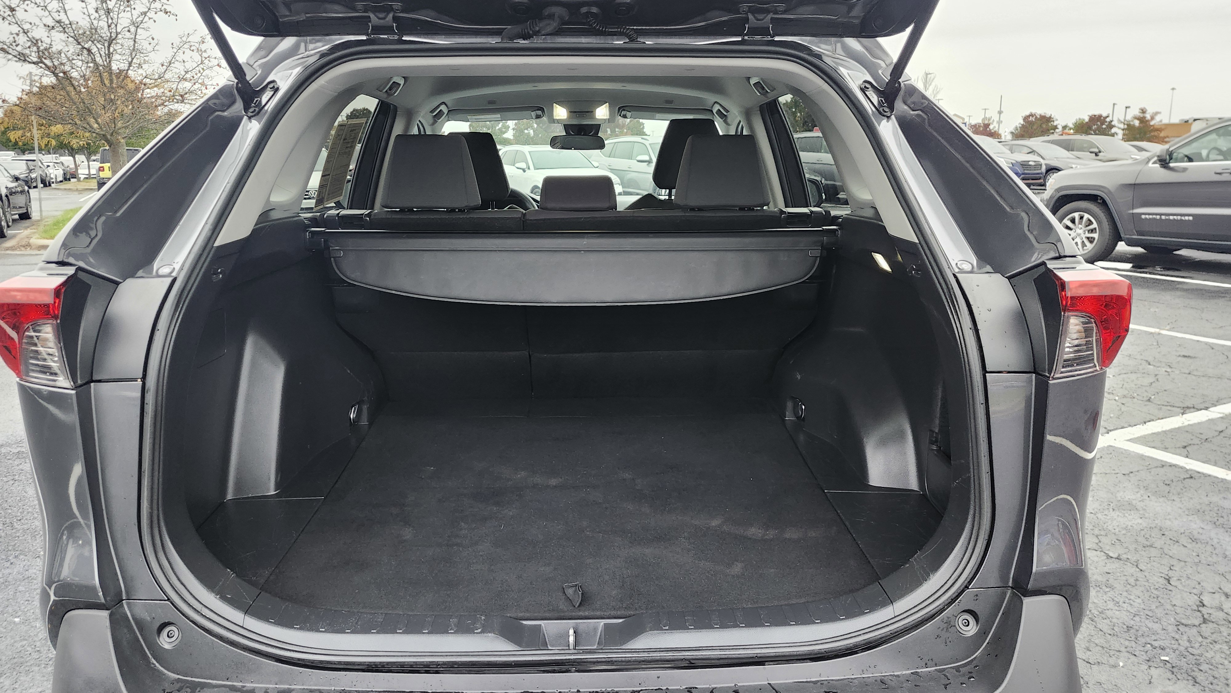 Used 2024 Toyota RAV4 XLE image 16