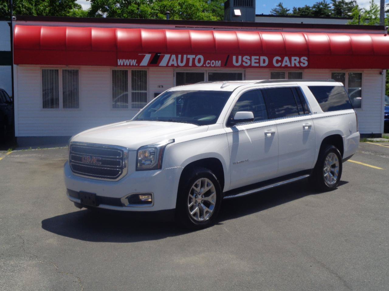 Used 2017 GMC Yukon XL SLE w/ SLE Value Package AWD/4WD image 10