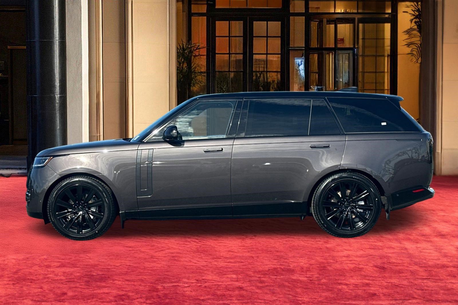 New 2026 Land Rover Range Rover Long Wheelbase SE image 3