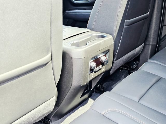 Used 2024 GMC Yukon AT4 w/ AT4 Premium Plus Package AWD/4WD image 28