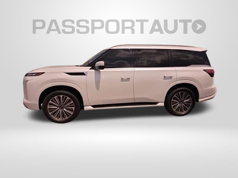Used 2025 INFINITI QX80 Sensory AWD/4WD image 2