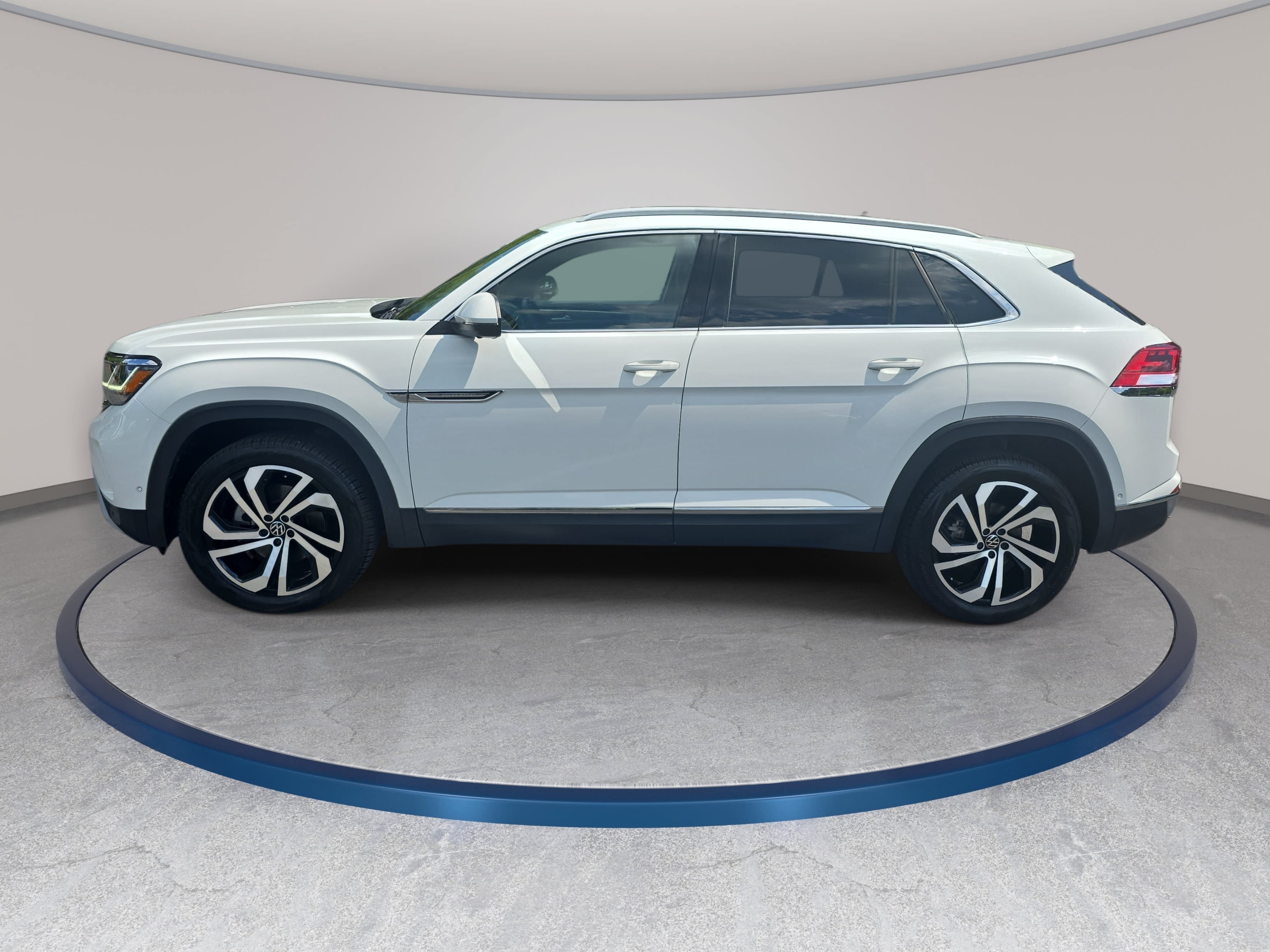Used 2020 Volkswagen Atlas Cross Sport SEL Premium AWD/4WD image 8