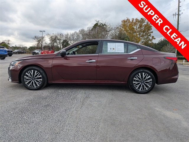 Used 2024 Nissan Altima 2.5 SV image 4