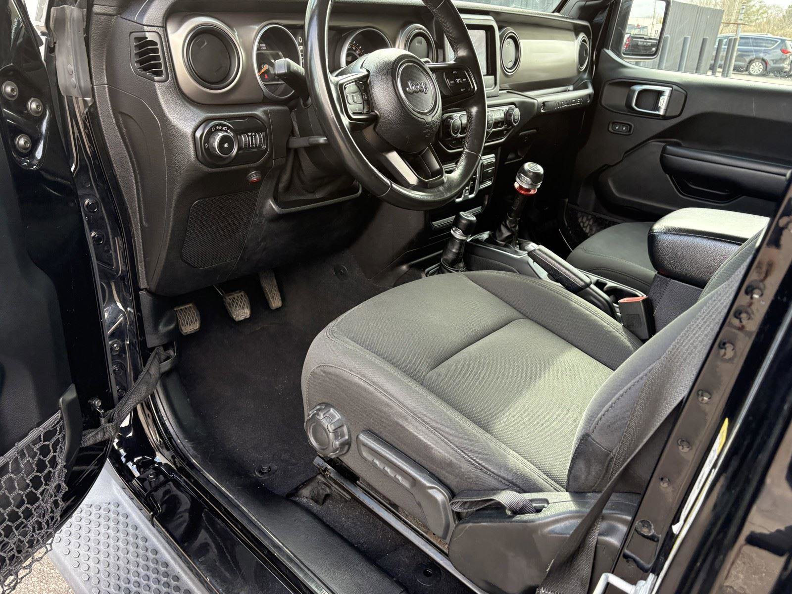 Used 2018 Jeep Wrangler Unlimited Sport S image 14