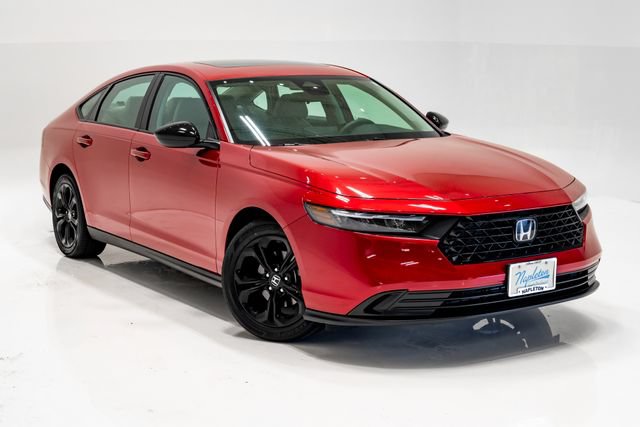 Used 2025 Honda Accord SE image 5