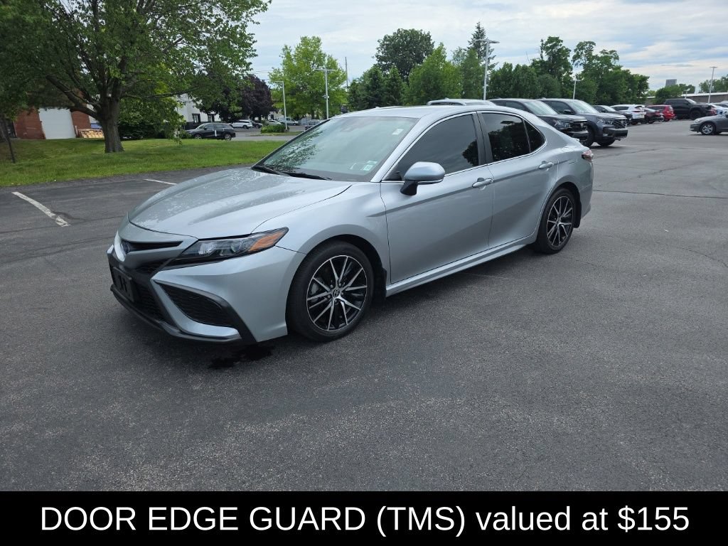 Used 2024 Toyota Camry SE FWD image 4