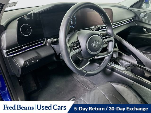 Used 2023 Hyundai Elantra Limited image 11