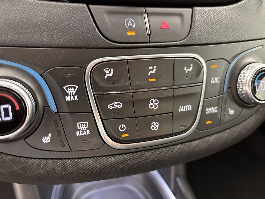 Used 2023 Chevrolet Malibu LT FWD image 38