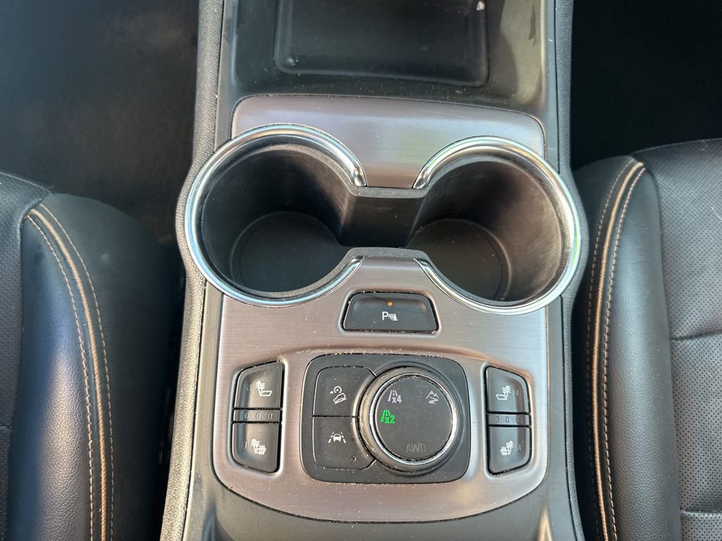 Used 2022 GMC Terrain AT4 w/ Infotainment Package II AWD/4WD image 23