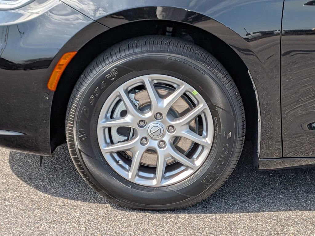 New 2026 Chrysler Pacifica Select image 35