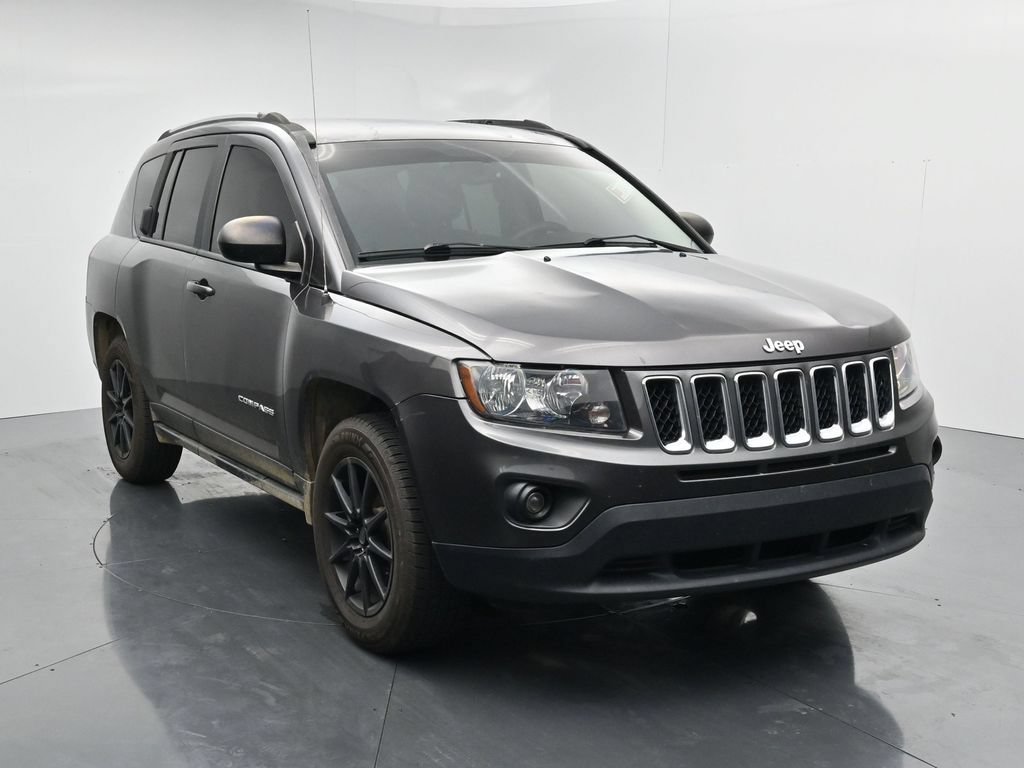Used 2017 Jeep Compass Sport w/ Power Value Group AWD/4WD image 2