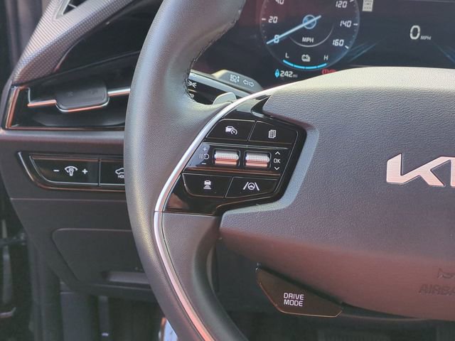 Certified 2024 Kia Niro Wind FWD image 18